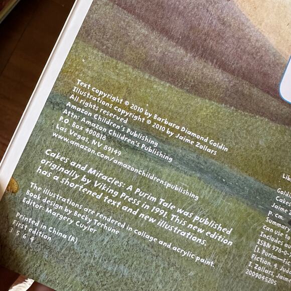 PJ Library Cakes & Miracles A Purim Tale Jewish Holiday Paperback Book - Picture 3 of 9